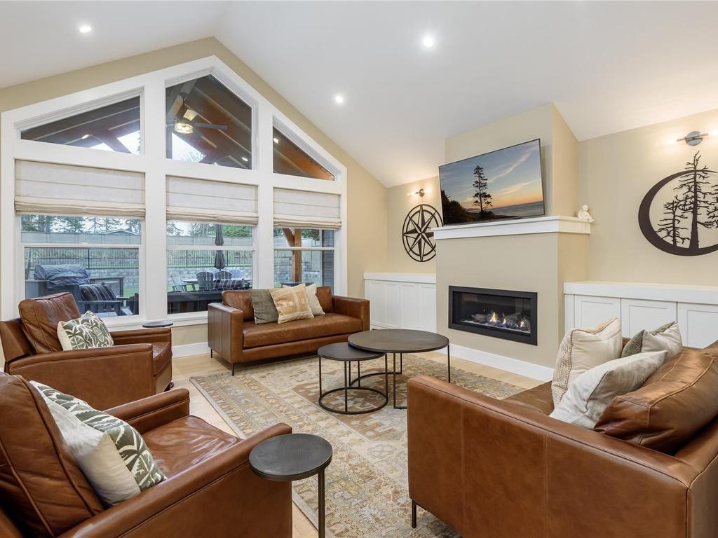 









8968


Henderson

Ave,
Black Creek,




BC
V9J 1A4

