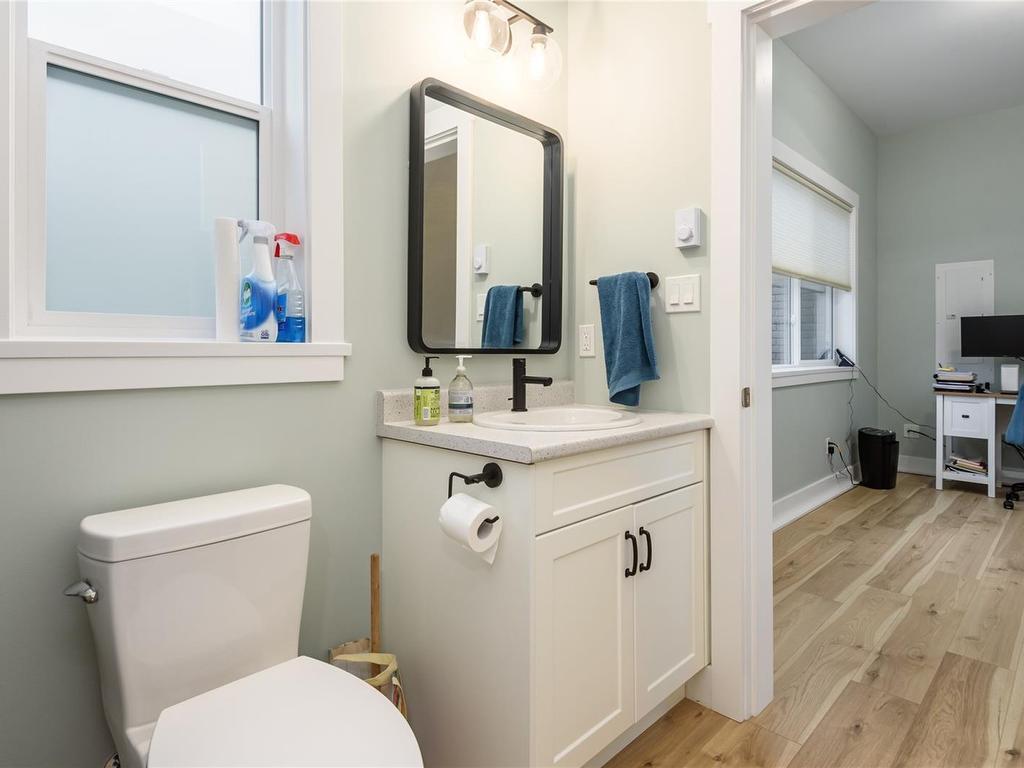 









8968


Henderson

Ave,
Black Creek,




BC
V9J 1A4

