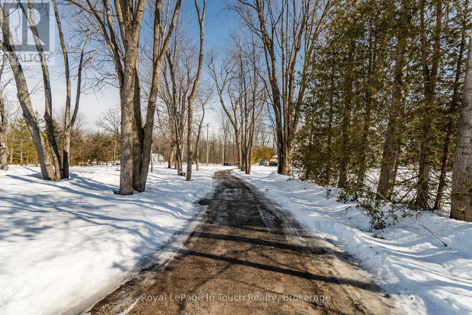












164 DUCK BAY ROAD

,
Tay,




Ontario
L0K2C0


