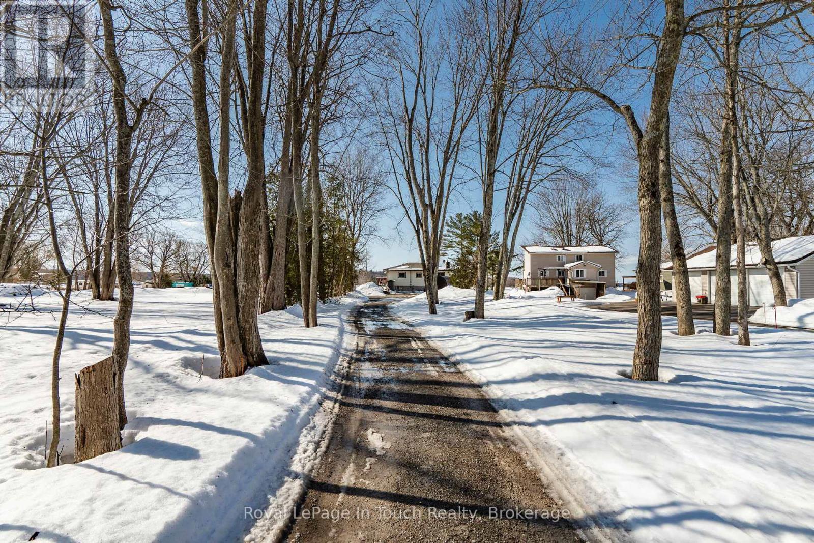 












164 DUCK BAY ROAD

,
Tay,




Ontario
L0K2C0

