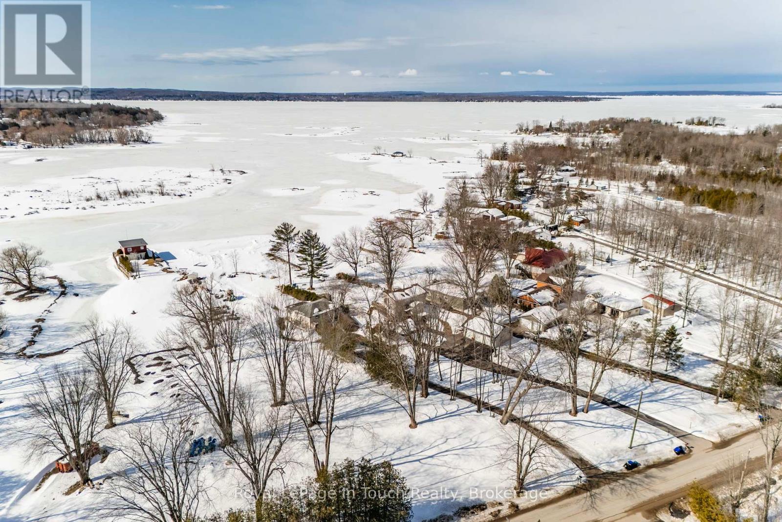 












164 DUCK BAY ROAD

,
Tay,




Ontario
L0K2C0

