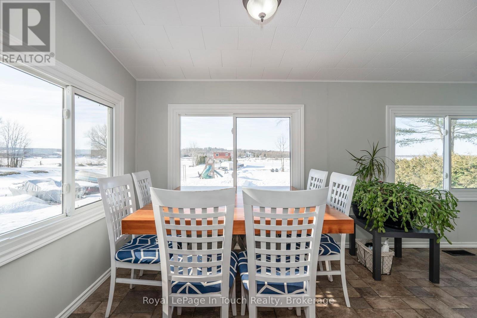 












164 DUCK BAY ROAD

,
Tay,




Ontario
L0K2C0

