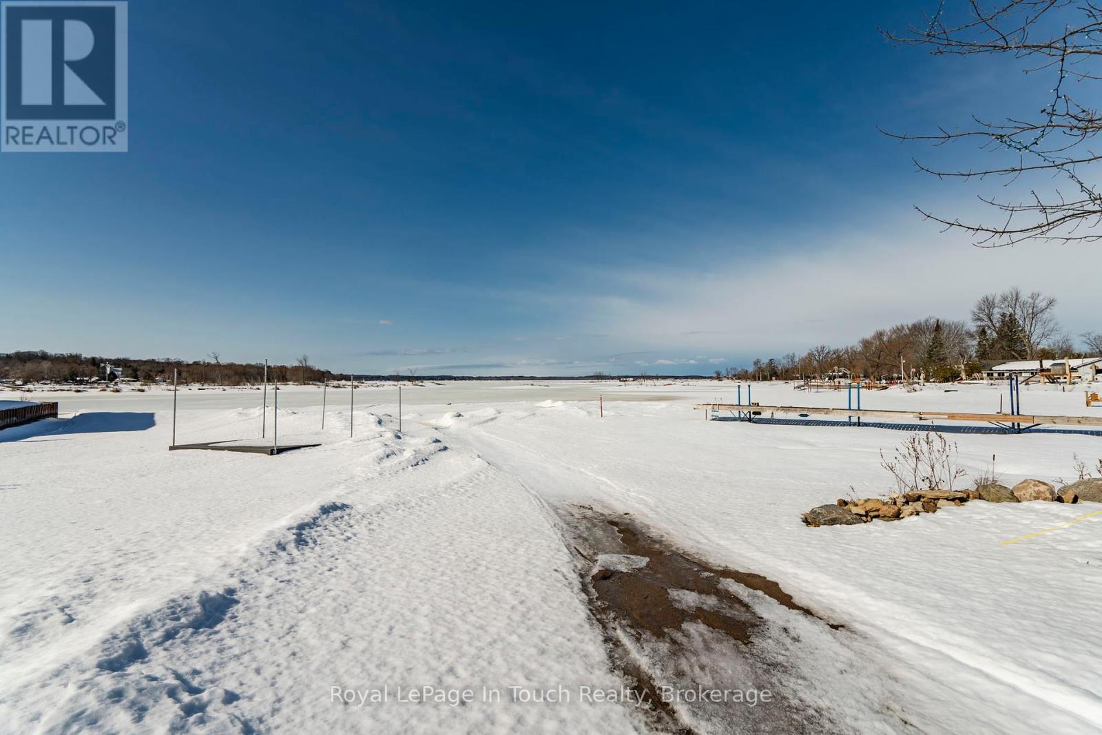 












164 DUCK BAY ROAD

,
Tay,




Ontario
L0K2C0

