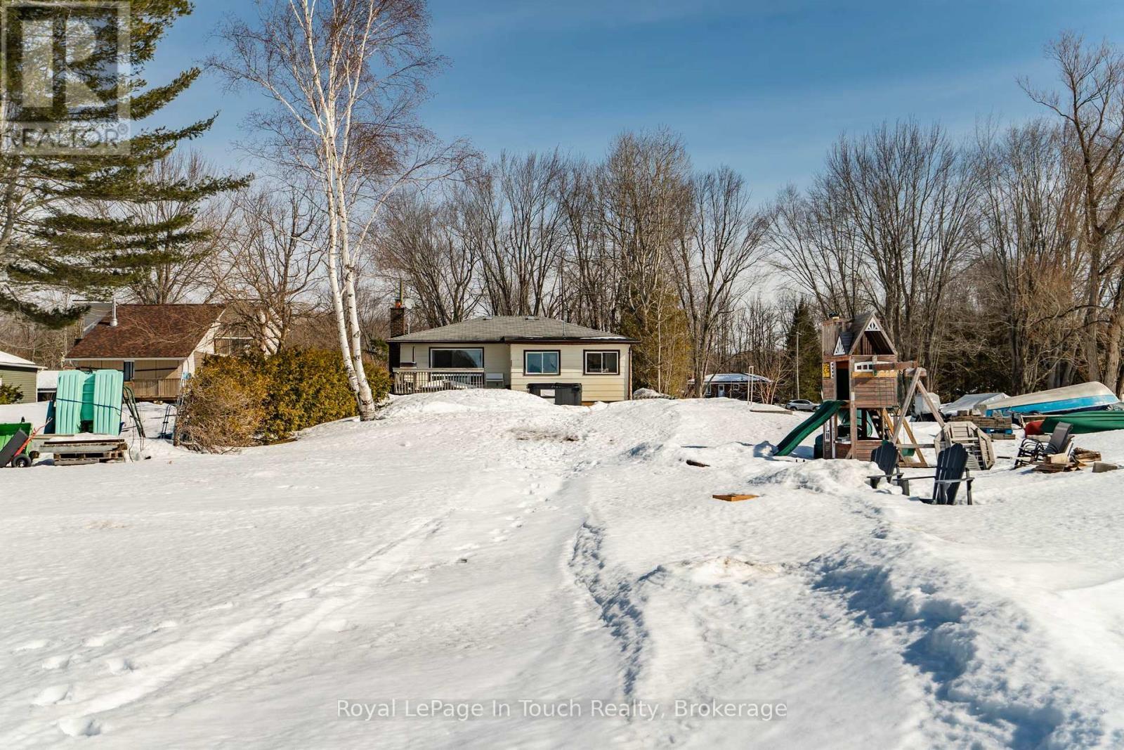 












164 DUCK BAY ROAD

,
Tay,




Ontario
L0K2C0


