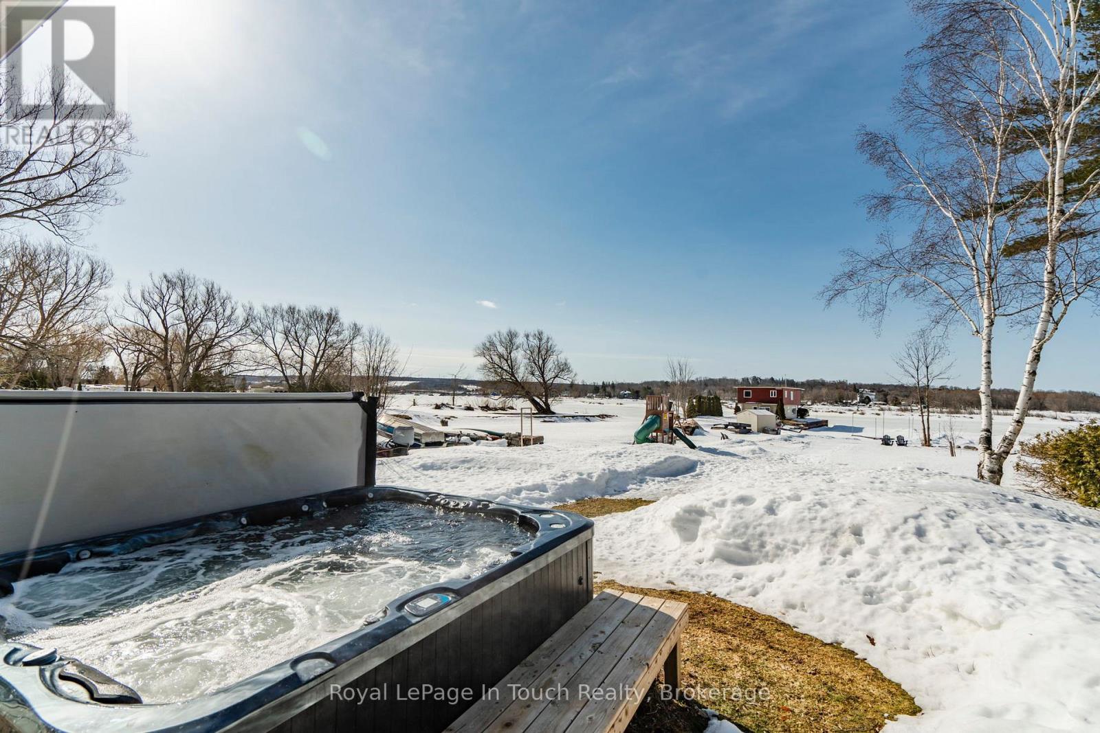 












164 DUCK BAY ROAD

,
Tay,




Ontario
L0K2C0

