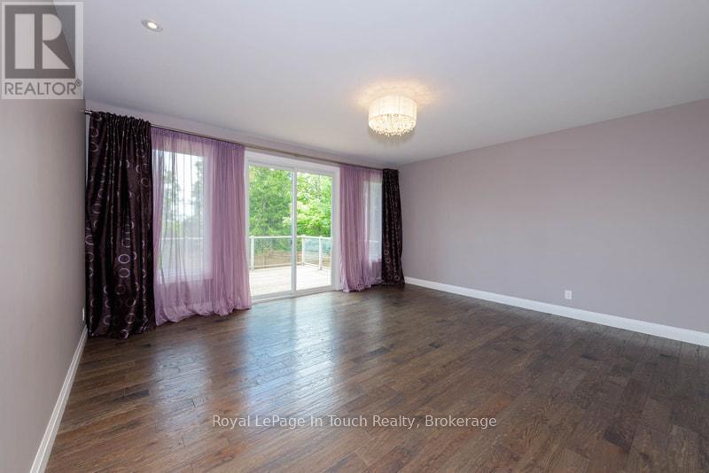 












57A MAPLEWOOD PARKWAY

,
Oro-Medonte,




Ontario
L3V0K2

