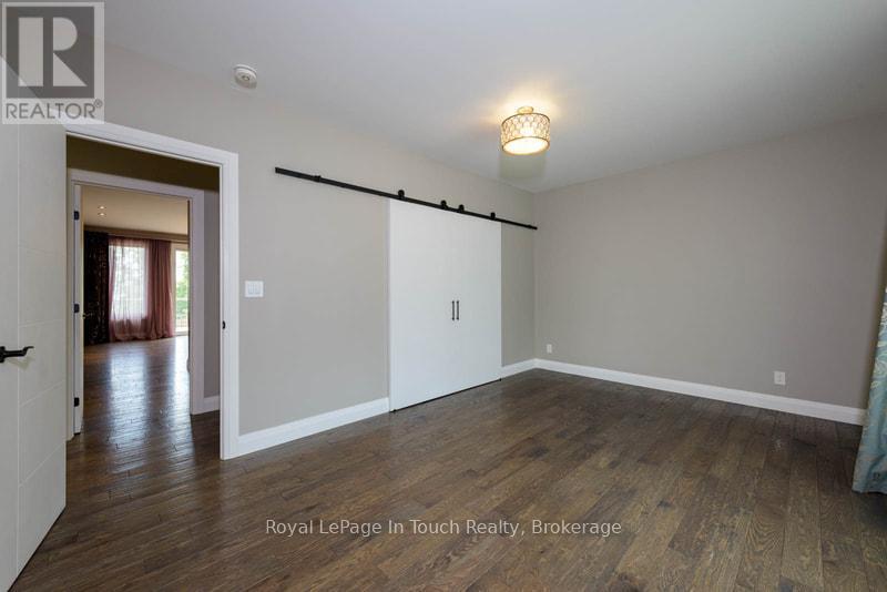 












57A MAPLEWOOD PARKWAY

,
Oro-Medonte,




Ontario
L3V0K2

