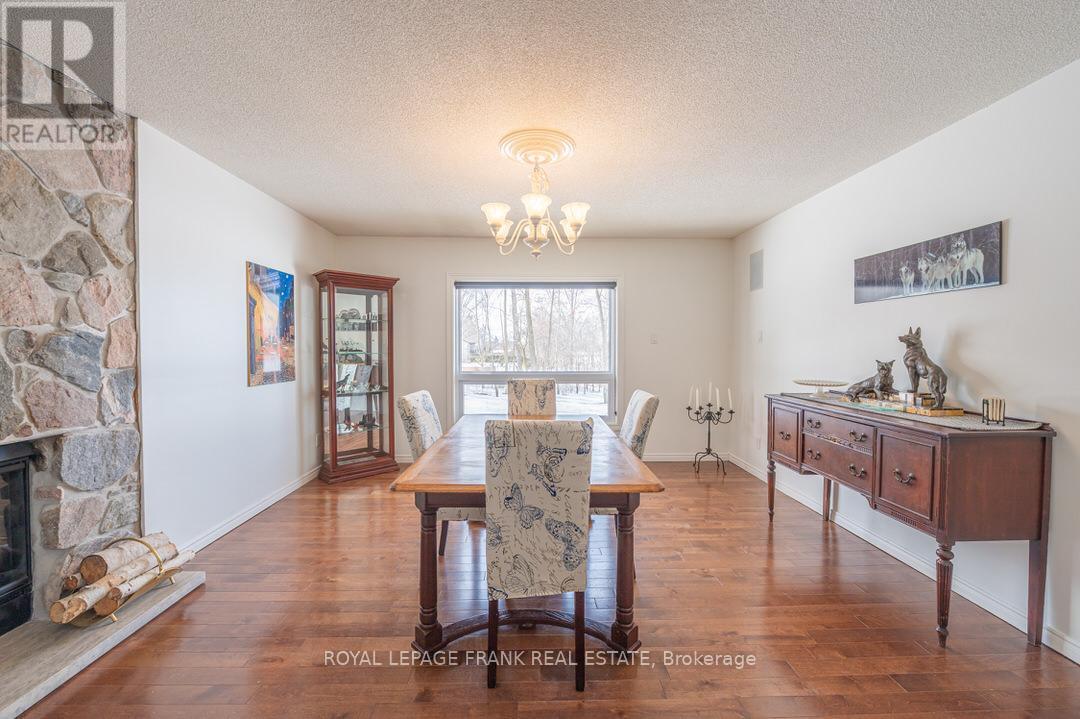 












978 HARRINGTON LINE

,
Selwyn,




Ontario
K0L1T0

