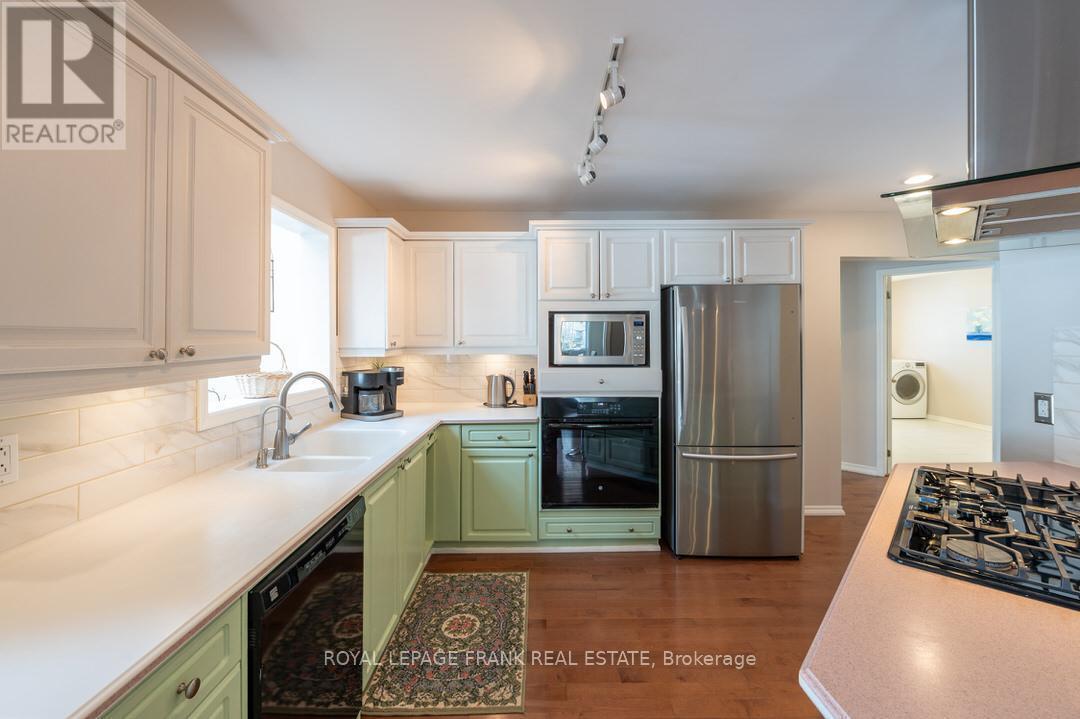 












978 HARRINGTON LINE

,
Selwyn,




Ontario
K0L1T0

