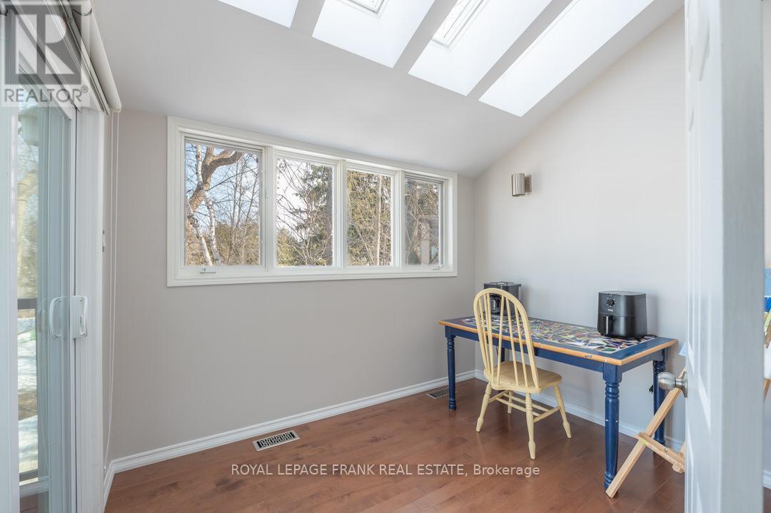 












978 HARRINGTON LINE

,
Selwyn,




Ontario
K0L1T0

