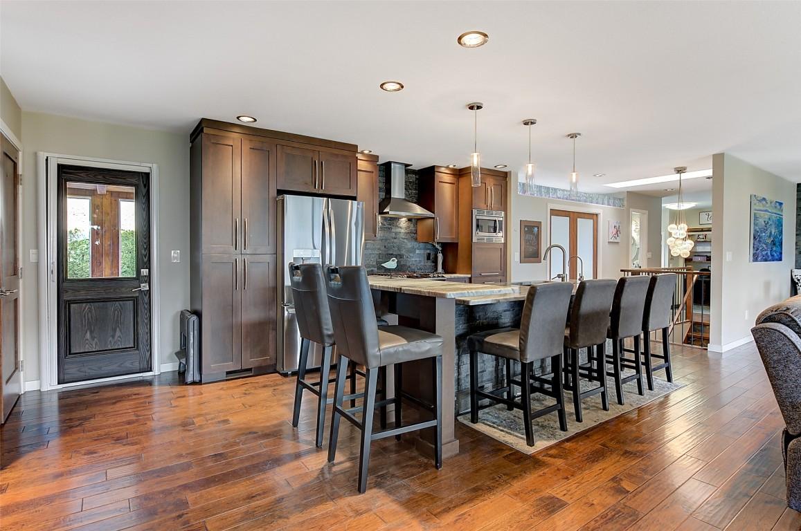 









371


Valley

Road, 1-3,
Kelowna,




BC
V1V 2E5

