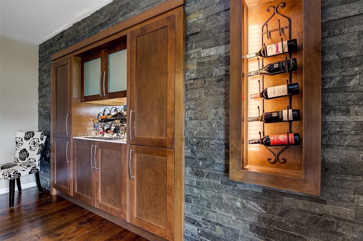 









371


Valley

Road, 1-3,
Kelowna,




BC
V1V 2E5

