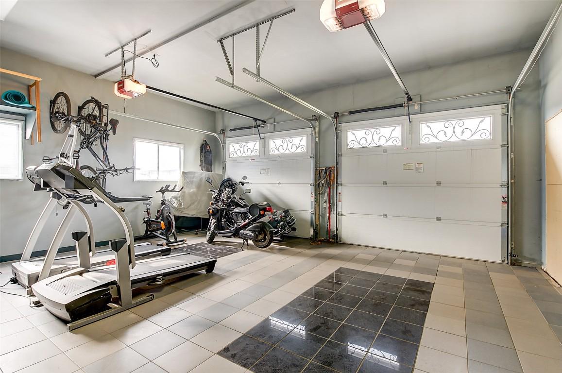 









371


Valley

Road, 1-3,
Kelowna,




BC
V1V 2E5

