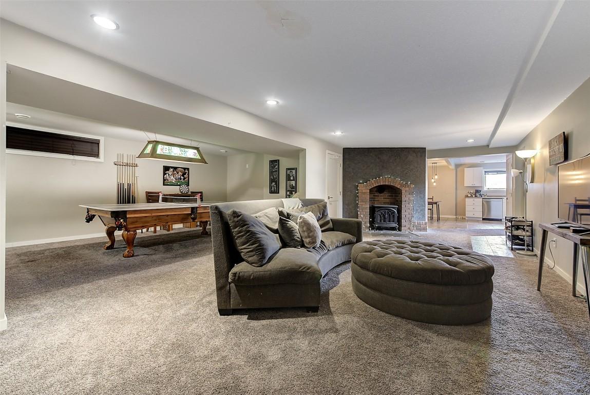 









371


Valley

Road, 1-3,
Kelowna,




BC
V1V 2E5

