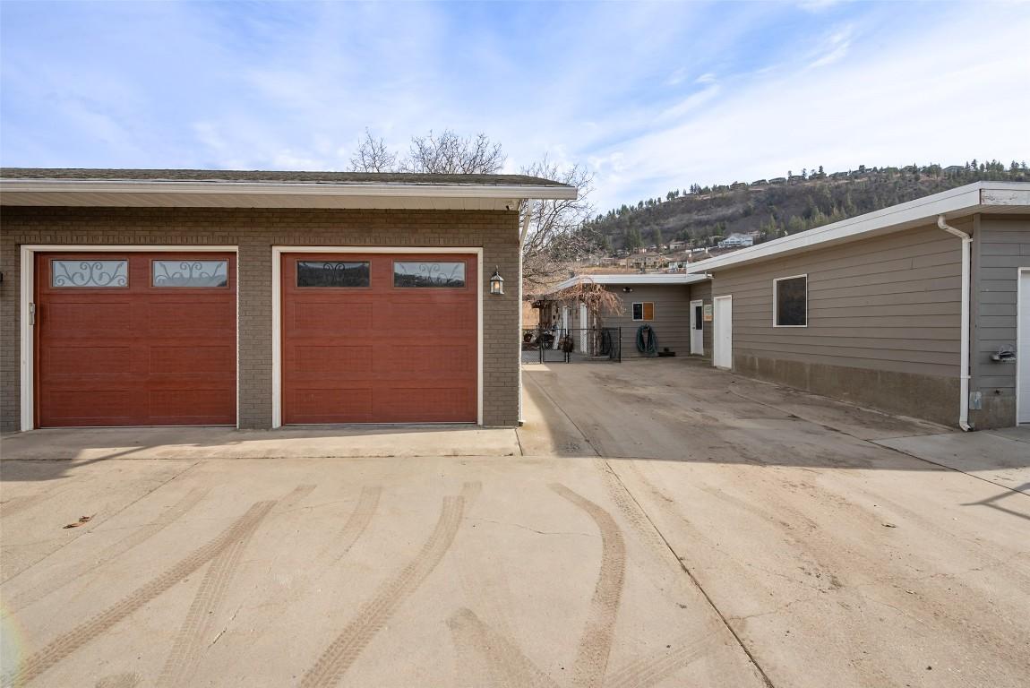 









371


Valley

Road, 1-3,
Kelowna,




BC
V1V 2E5

