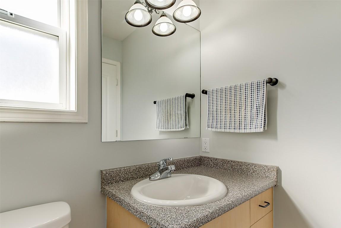 









371


Valley

Road, 1-3,
Kelowna,




BC
V1V 2E5

