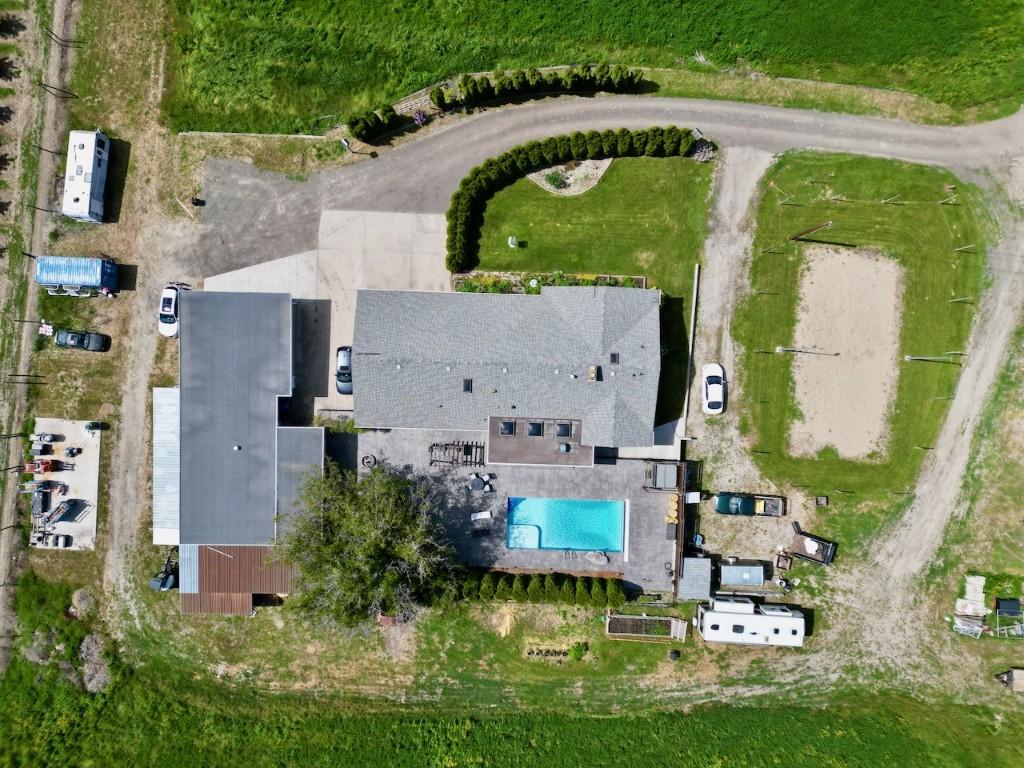 









371


Valley

Road, 1-3,
Kelowna,




BC
V1V 2E5

