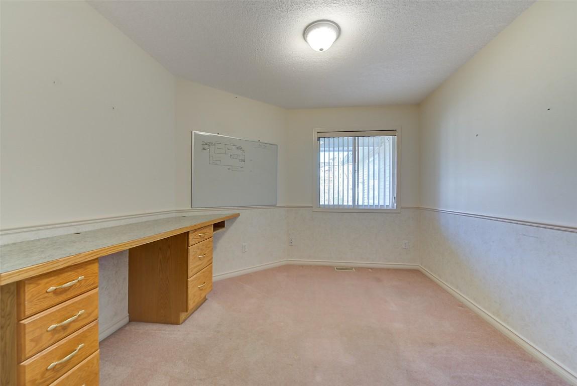 









371


Valley

Road, 1-3,
Kelowna,




BC
V1V 2E5

