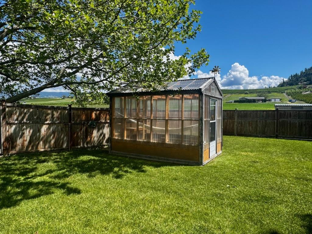 









371


Valley

Road, 1-3,
Kelowna,




BC
V1V 2E5

