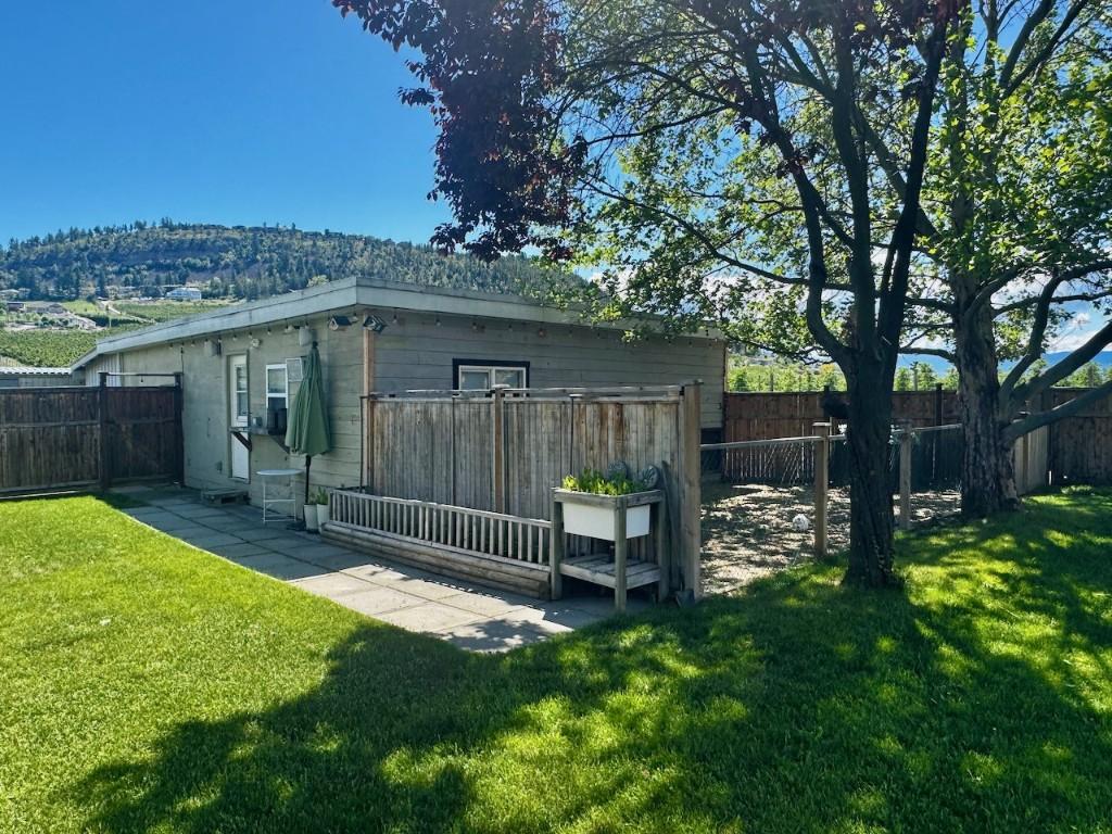 









371


Valley

Road, 1-3,
Kelowna,




BC
V1V 2E5

