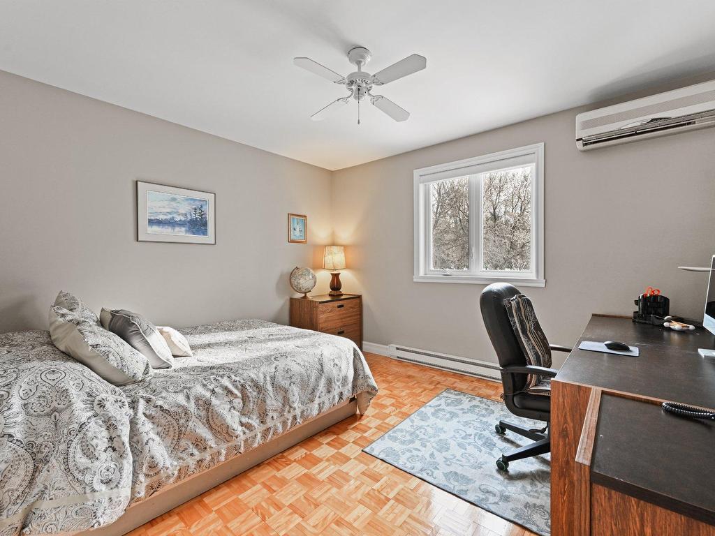 









12


Rue Sébastien

,
Saint-Jean-sur-Richelieu,




QC
J2W1T1

