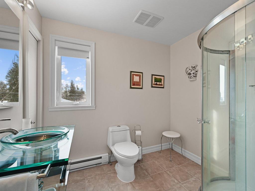 









12


Rue Sébastien

,
Saint-Jean-sur-Richelieu,




QC
J2W1T1

