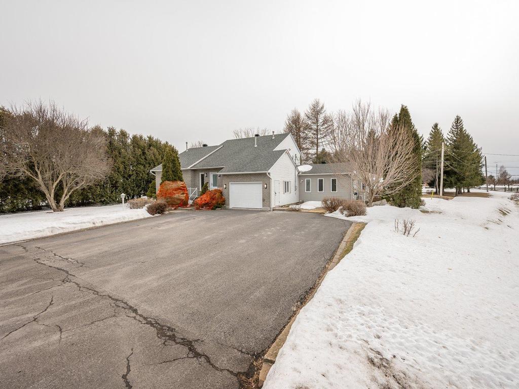 









12


Rue Sébastien

,
Saint-Jean-sur-Richelieu,




QC
J2W1T1

