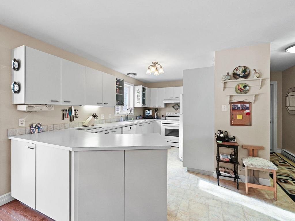 









12


Rue Sébastien

,
Saint-Jean-sur-Richelieu,




QC
J2W1T1

