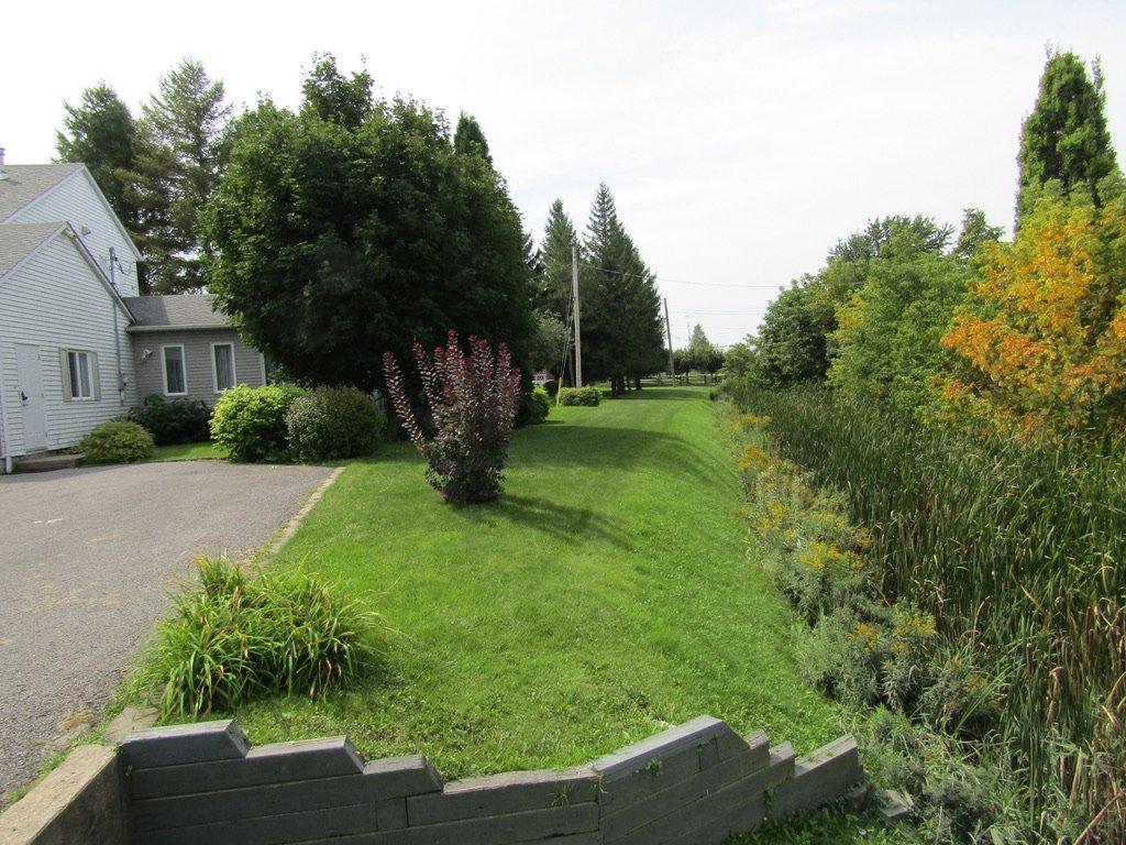 









12


Rue Sébastien

,
Saint-Jean-sur-Richelieu,




QC
J2W1T1

