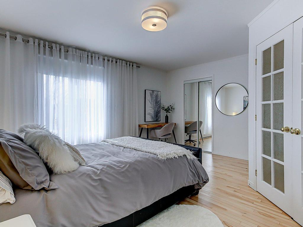 









100


Place d'Amboise

,
Sainte-Julie,




QC
J3E2M9

