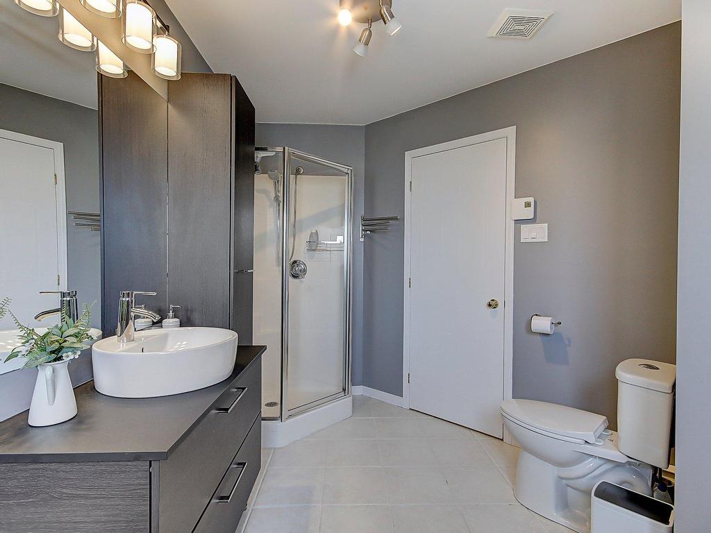 









100


Place d'Amboise

,
Sainte-Julie,




QC
J3E2M9

