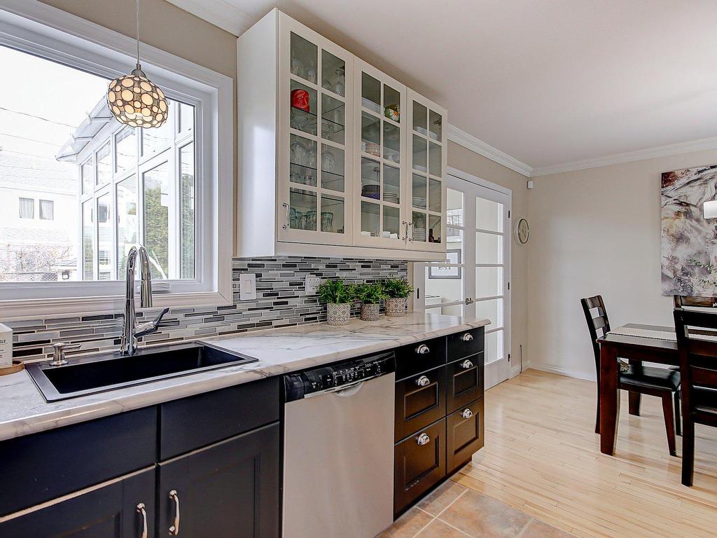 









100


Place d'Amboise

,
Sainte-Julie,




QC
J3E2M9

