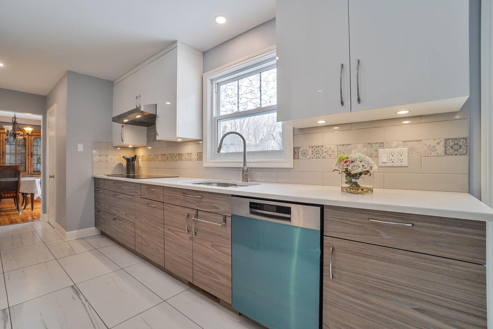 









10


Av. Muir Park

,
Senneville,




QC
H9X1V2

