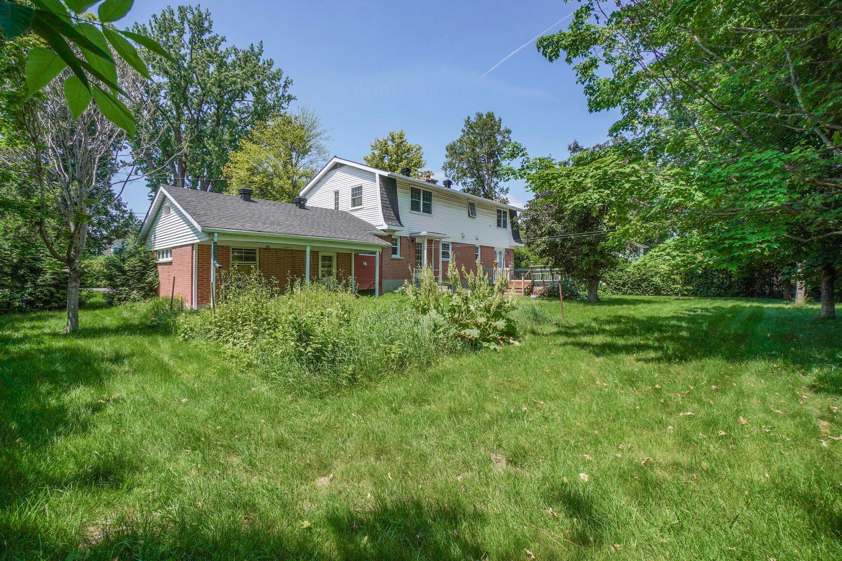 









10


Av. Muir Park

,
Senneville,




QC
H9X1V2

