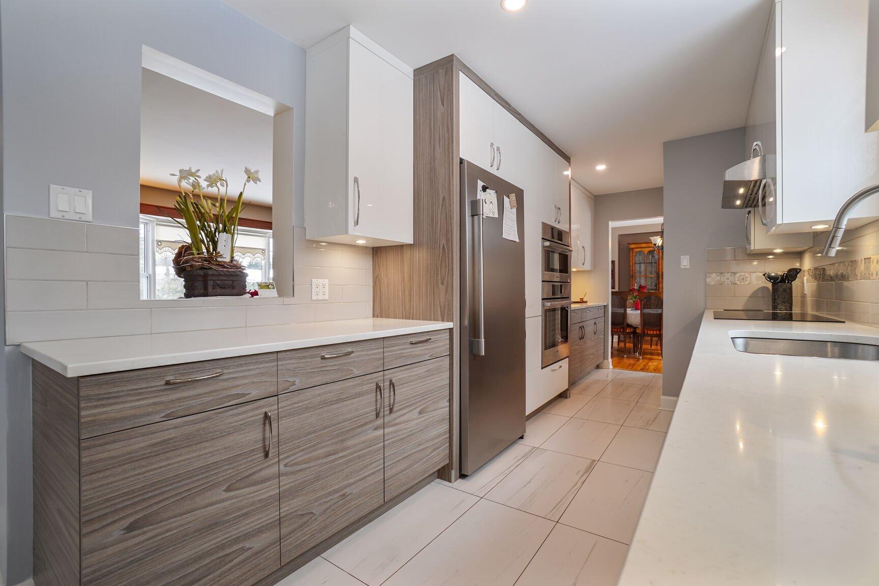 









10


Av. Muir Park

,
Senneville,




QC
H9X1V2

