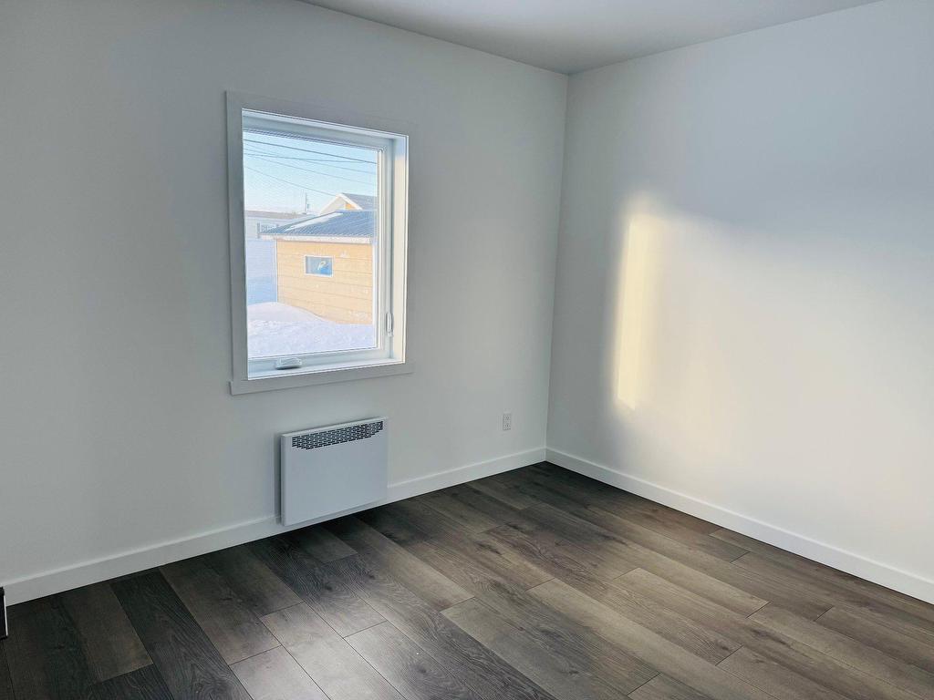 









1585


1re Rue

,
Havre-Saint-Pierre,




QC
G0G1P0

