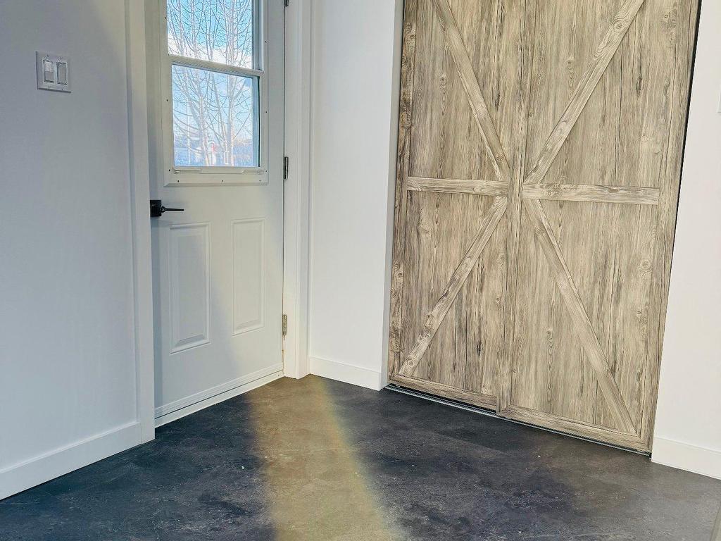 









1585


1re Rue

,
Havre-Saint-Pierre,




QC
G0G1P0

