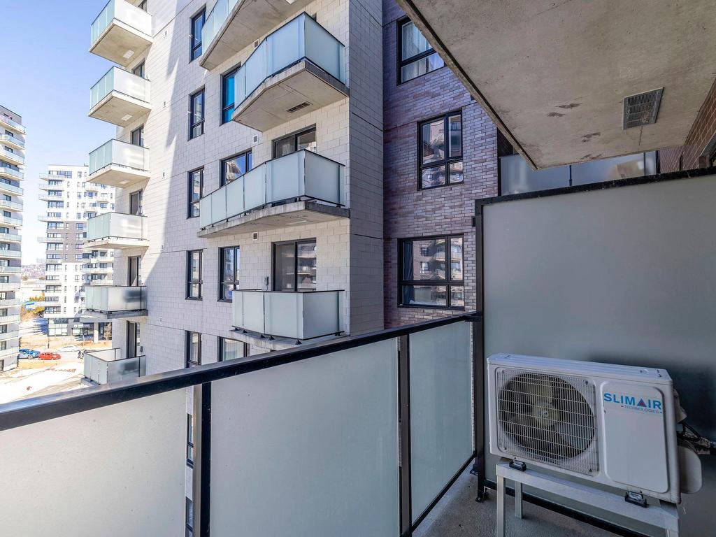 









1700


Rue Viola-Desmond

, 607,
Montréal (LaSalle),




QC
H8N0H1

