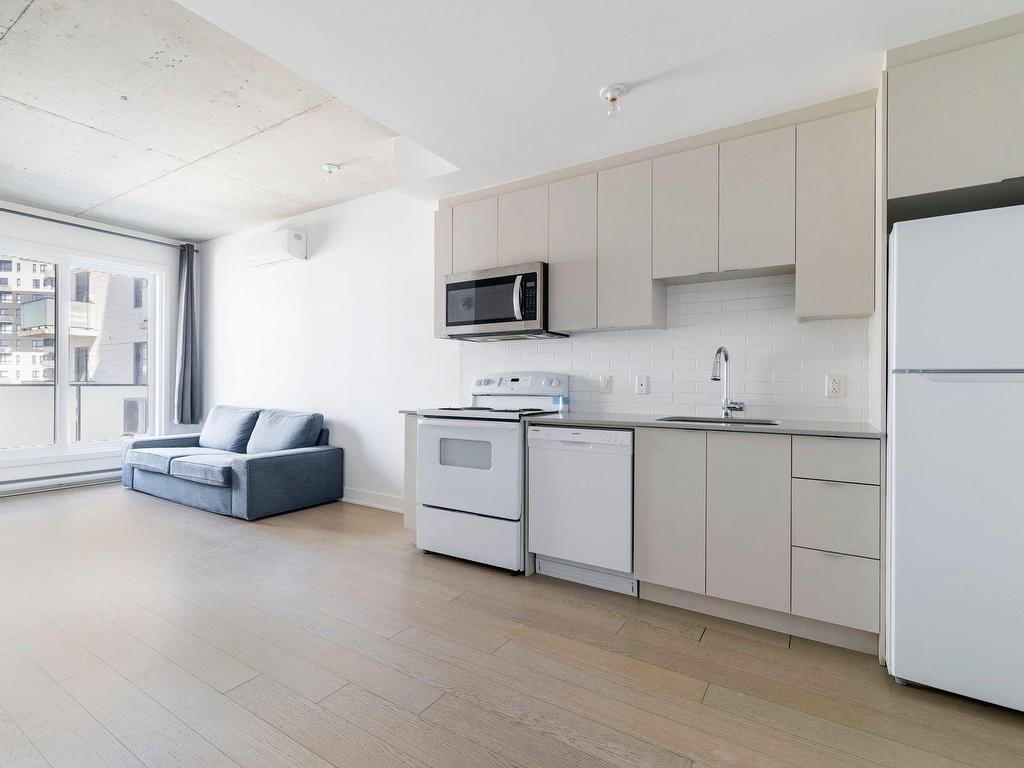 









1700


Rue Viola-Desmond

, 607,
Montréal (LaSalle),




QC
H8N0H1

