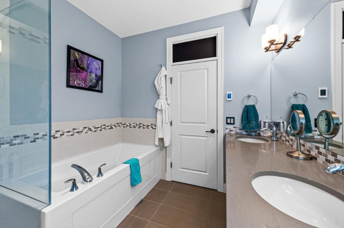 









13275


Staccato

Drive,
Lake Country,




BC
V4V 2S4

