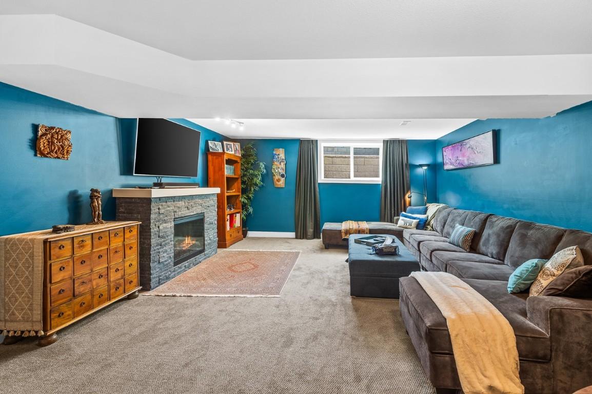 









13275


Staccato

Drive,
Lake Country,




BC
V4V 2S4

