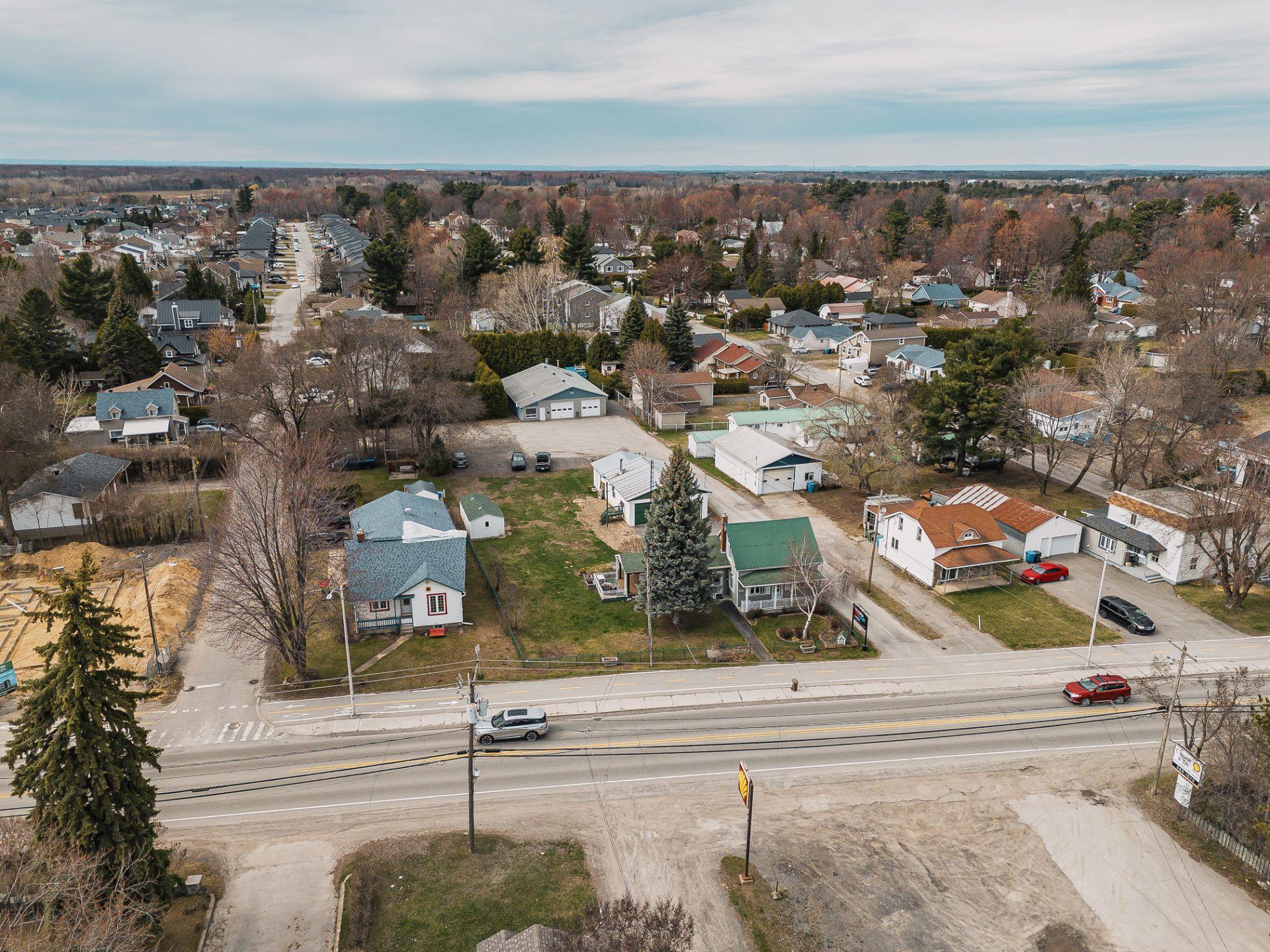 









721


Rue Notre-Dame

,
Lavaltrie,




QC
J5T1P7

