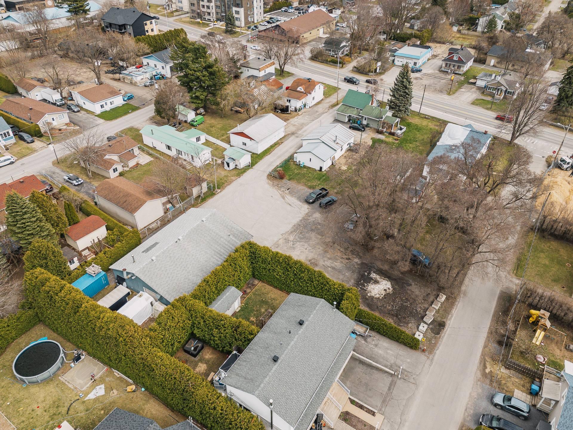 









721


Rue Notre-Dame

,
Lavaltrie,




QC
J5T1P7

