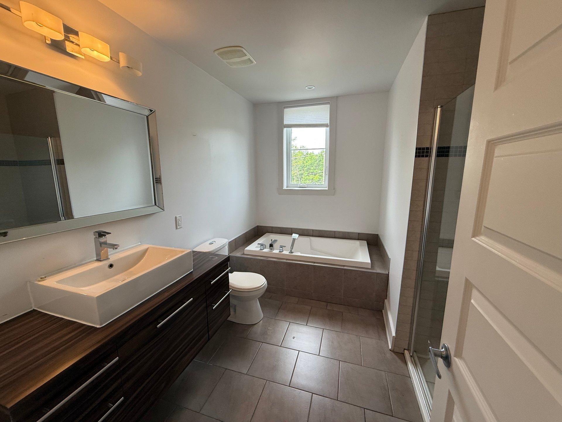 









1335


Rue Graveline

, 301,
Laval (Sainte-Dorothée),




QC
H7Y2J7

