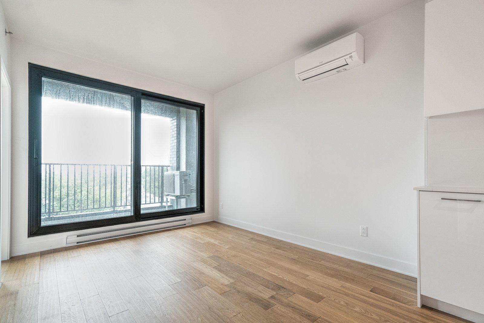 









2020


Boul. René-Lévesque O.

, 712,
Montréal (Ville-Marie),




QC
H3H0B4

