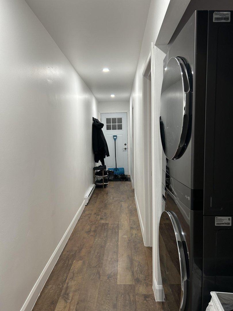 









988

 - 994


Rue St-Georges (Longueuil)

,
Longueuil (Le Vieux-Longueuil),




QC
J4K3Z3

