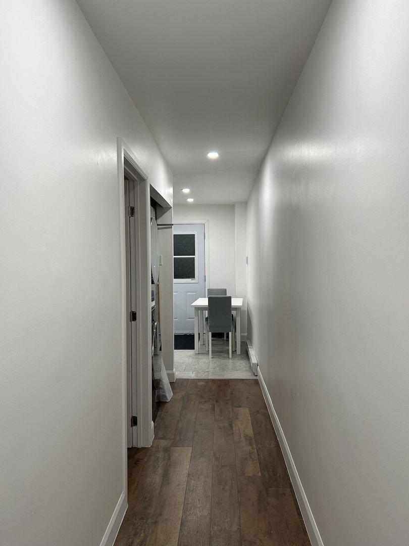 









988

 - 994


Rue St-Georges (Longueuil)

,
Longueuil (Le Vieux-Longueuil),




QC
J4K3Z3

