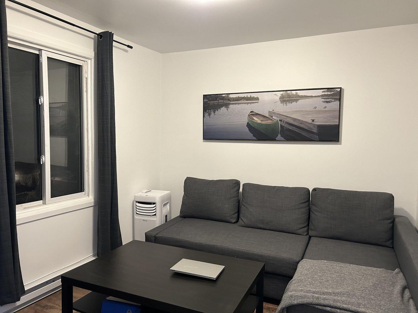 









988

 - 994


Rue St-Georges (Longueuil)

,
Longueuil (Le Vieux-Longueuil),




QC
J4K3Z3

