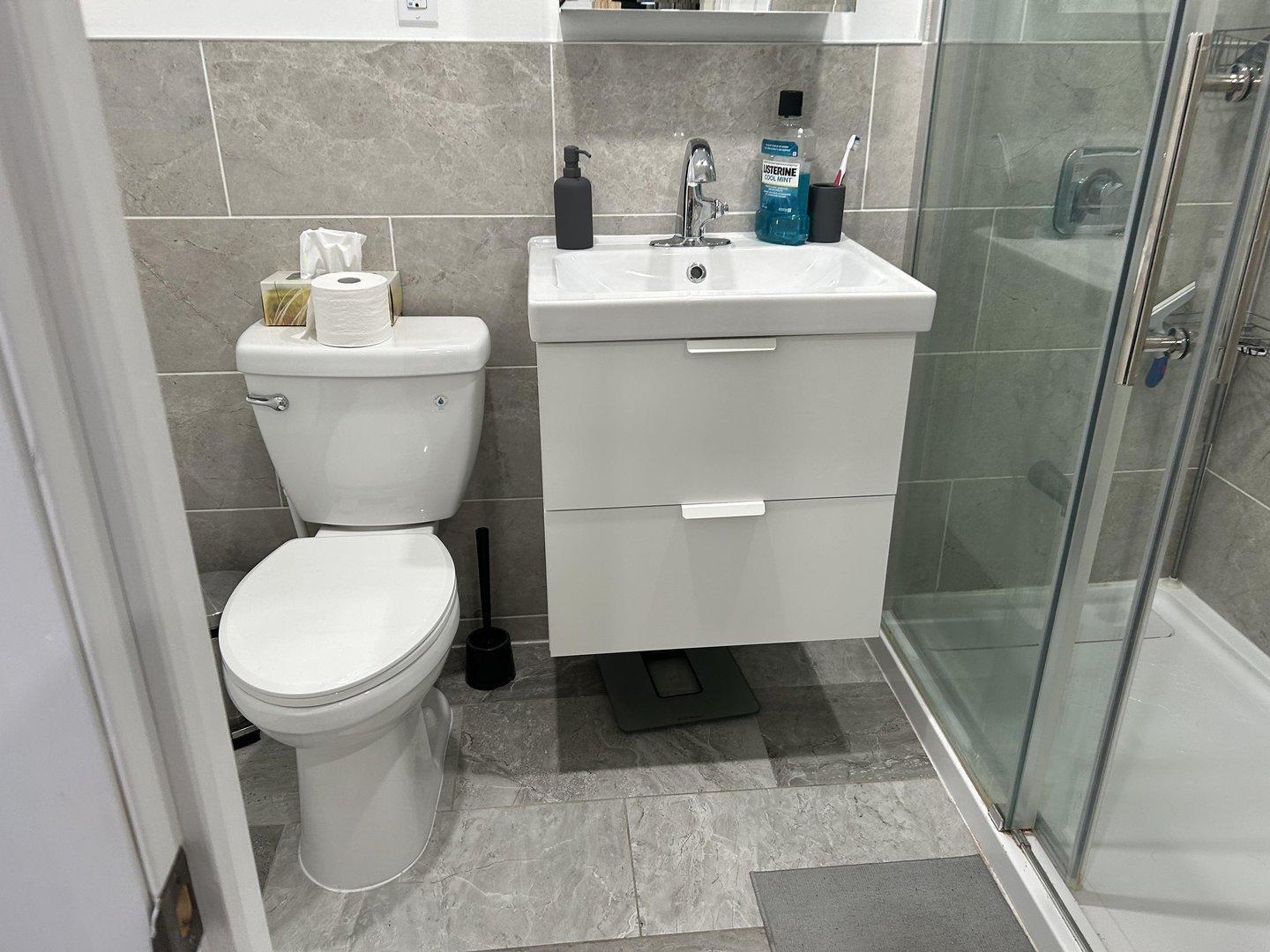 









988

 - 994


Rue St-Georges (Longueuil)

,
Longueuil (Le Vieux-Longueuil),




QC
J4K3Z3

