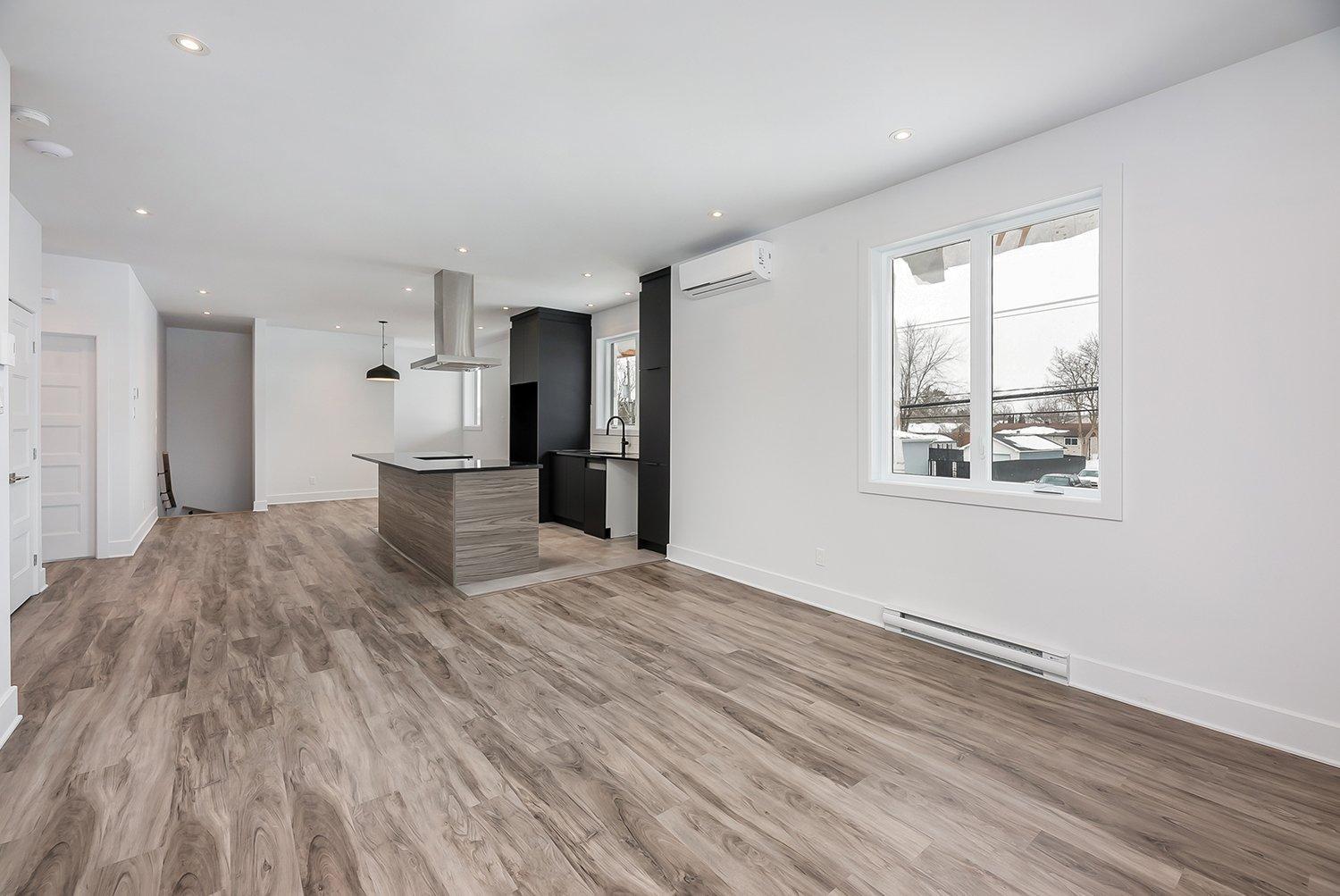 









1045


Rue Brébeuf

, 201,
Sainte-Catherine,




QC
J5C1L7

